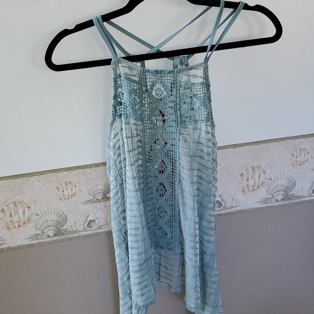 Flowing lace tank